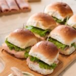 Mini sanduíches para festa