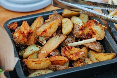 Batata rústica assada crocante