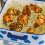 Aprenda como fazer filé de frango ao molho de requeijão. Receita fácil.