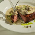 Picanha grelhada com requeijão cremoso, alho e cogumelos